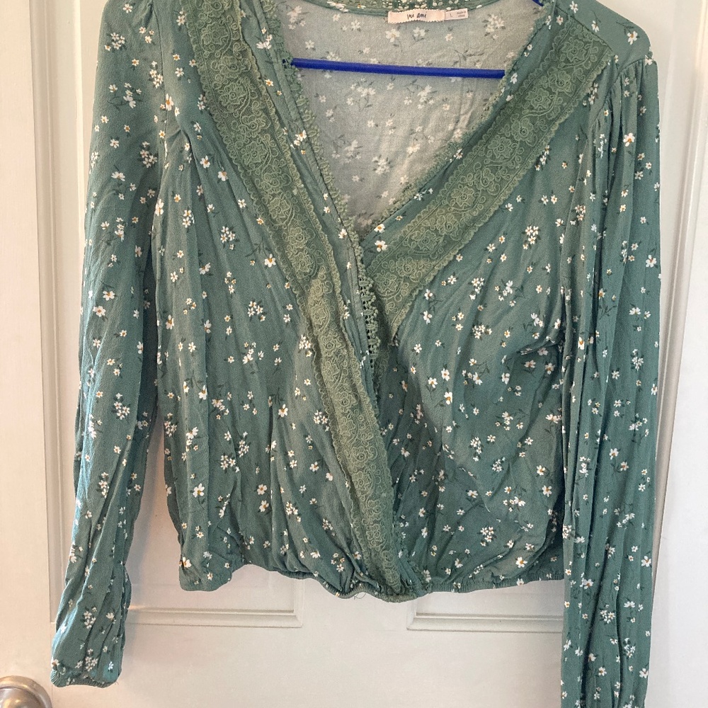 Ditsy floral print crop top